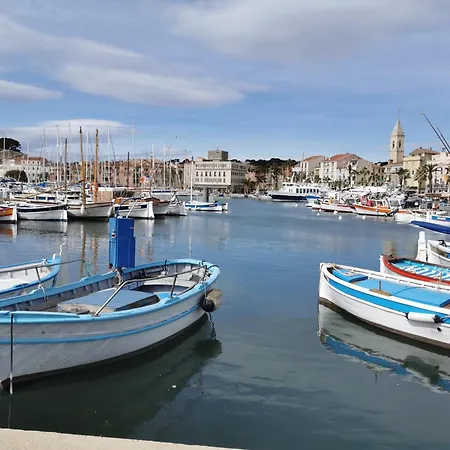 Belazur Entre Et Port * Bandol